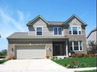 106 Savoy Dr, Cary, IL 60013