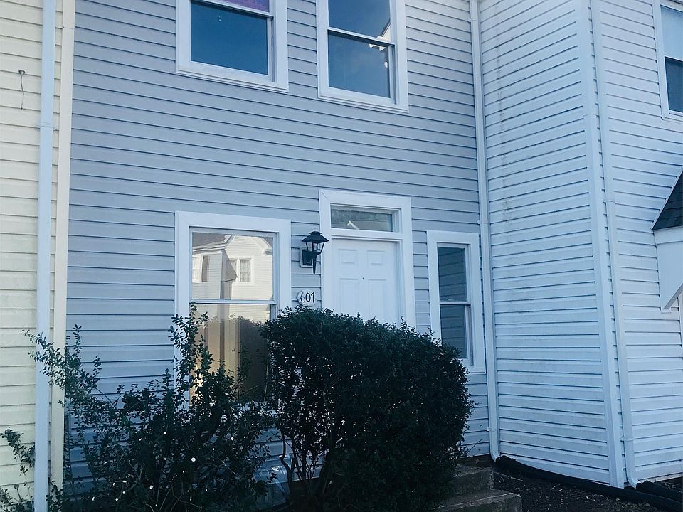 1st image of 607 Madison Ct