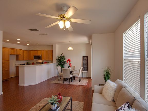 4th image of 1604 Esplande Cir