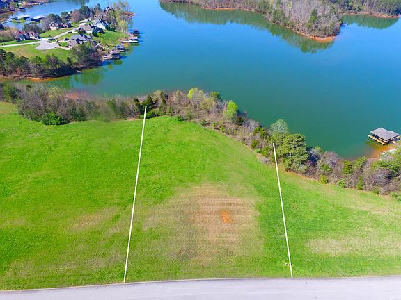 3rd image of L883R Bay Pointe Dr