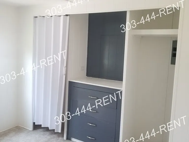 721 Glen Moor St — Photo 9