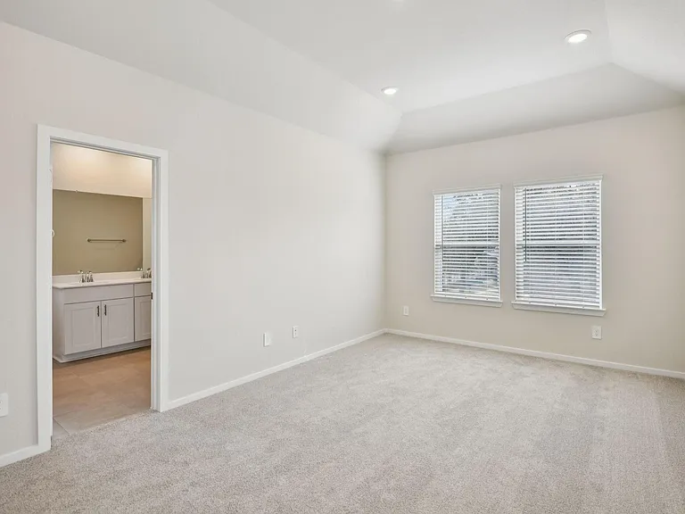 4210 Pine Springs Ct — Photo 29