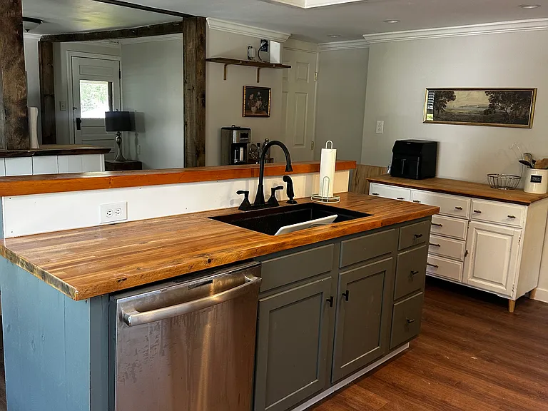 4 James Ave #2 — Photo 4