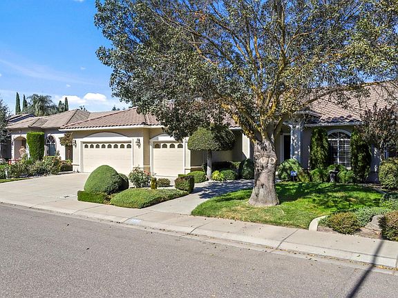 2nd image of 2501 Portofino Dr