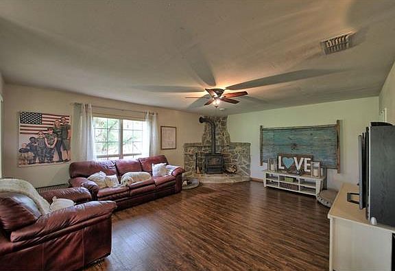 2nd image of 5900 County Road 200