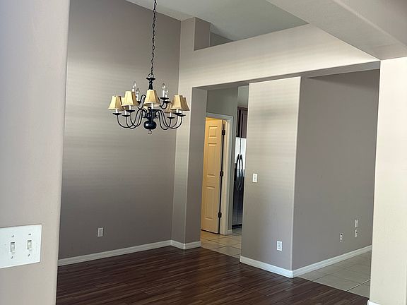 2nd image of 2520 Lakewood Pointe Dr