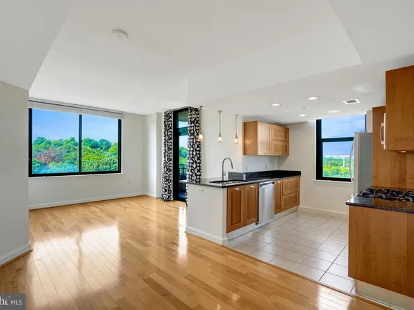 2451 Midtown Ave #1319, Alexandria, VA 22304