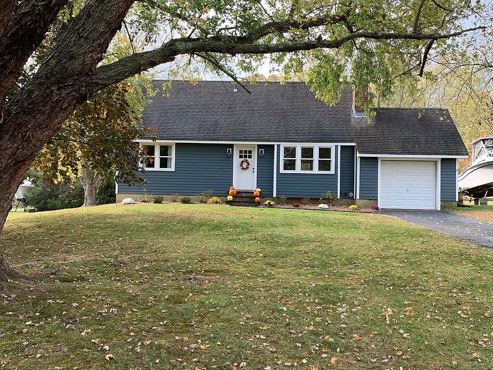 1st image of 41 Promenade Dr