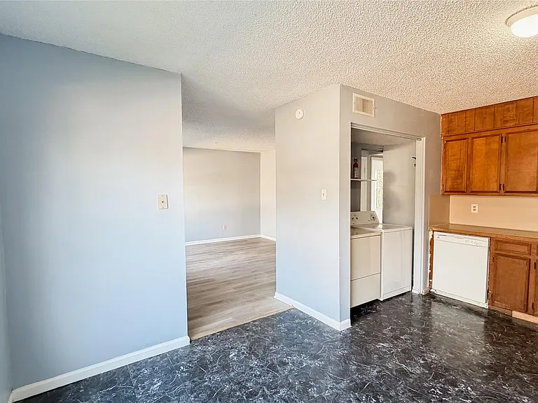 111 S Drew Ave #8 — Photo 2