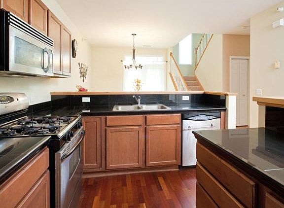 5th image of 5642 Winnetka Ave N