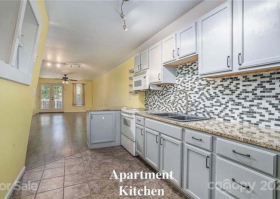 2nd image of 3111 Mocking Bird Ln Unit B