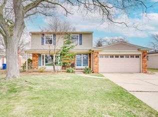 30214 Underwood Dr, Warren, MI 48092