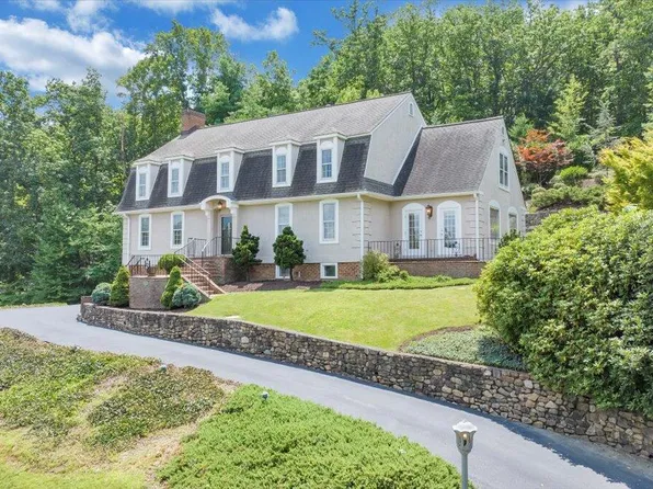 5004 Crossbow Cir, Roanoke, VA 24018