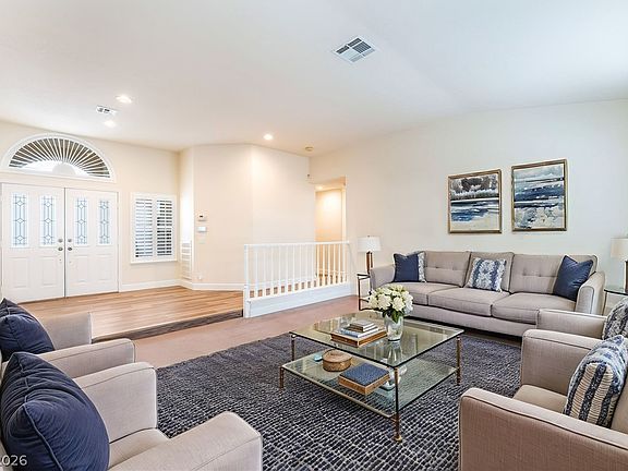 3rd image of 7901 Magnolia Glen Ave