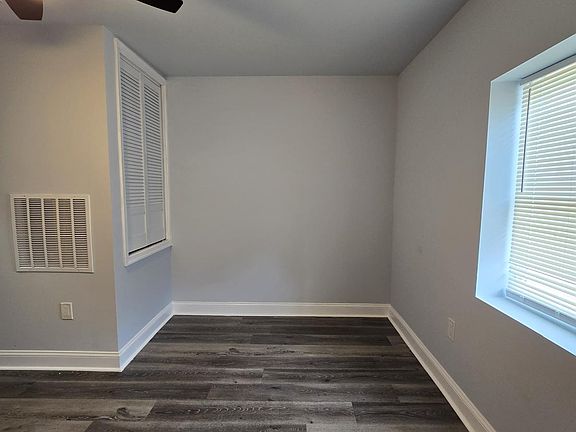 5th image of 5532 Sprague St #2