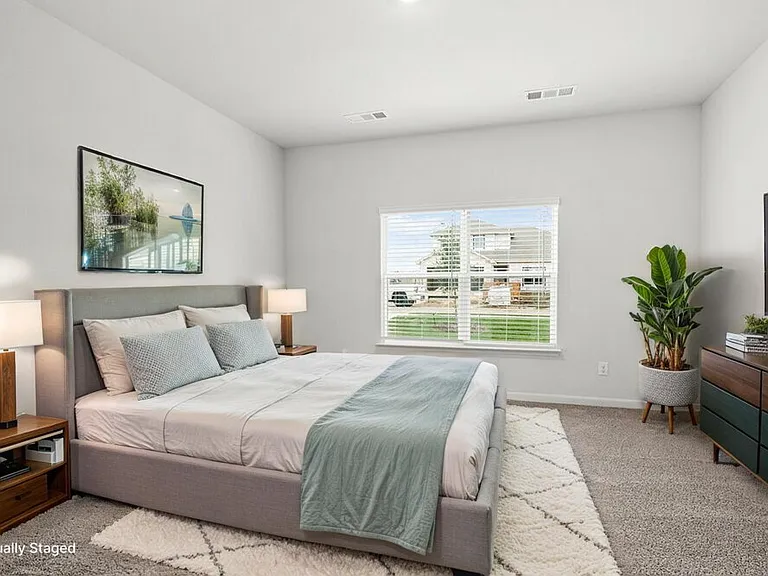 305 Julian Davis Dr — Photo 12