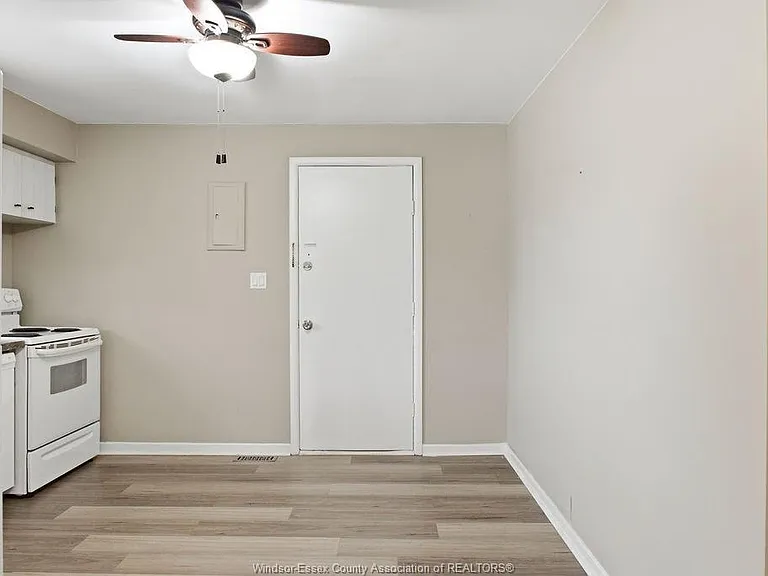 1338 Bernard Rd #UPPER — Photo 9
