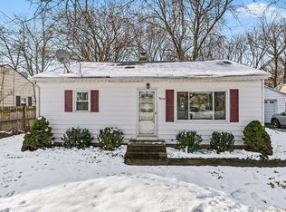 7644 Garden Ln, Portage, MI 49002