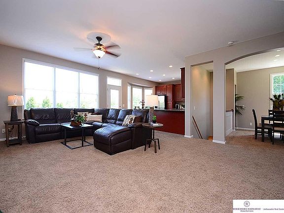 5th image of 14602 Hartman Ave