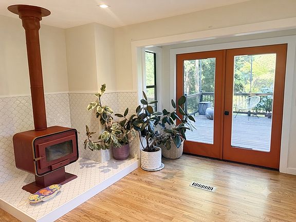 4th image of 15024 75th Ave NE