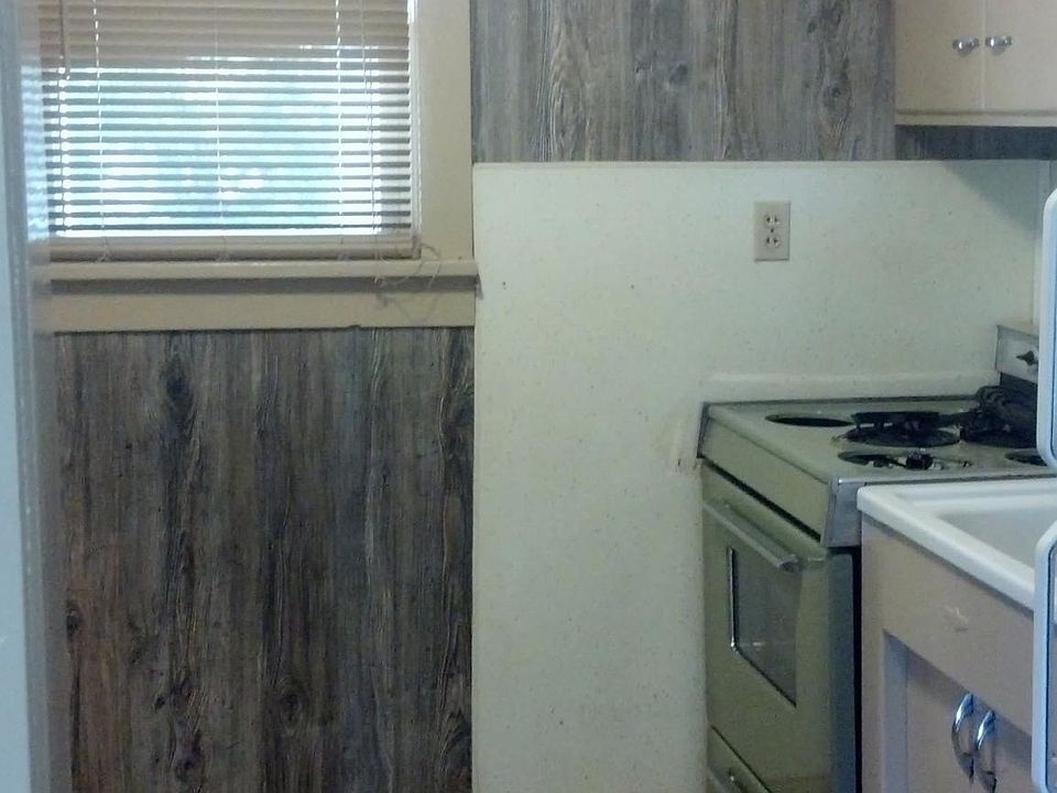 1st image of 202 E College St