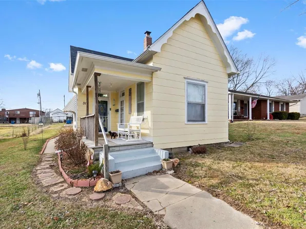 311 Ruth Ave, Scott City, MO 63780