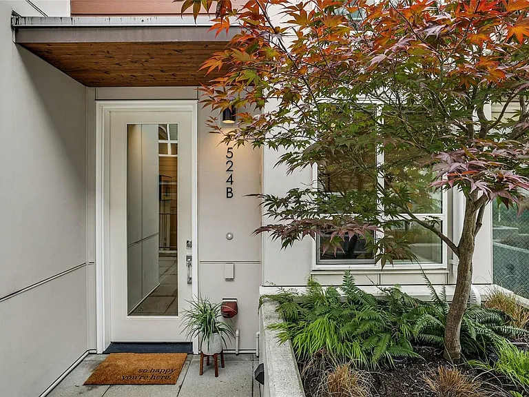 7524 15th Ave NW #B — Photo 1