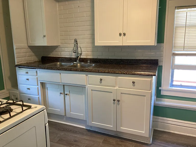 409 Ashland Ave #9 — Photo 22