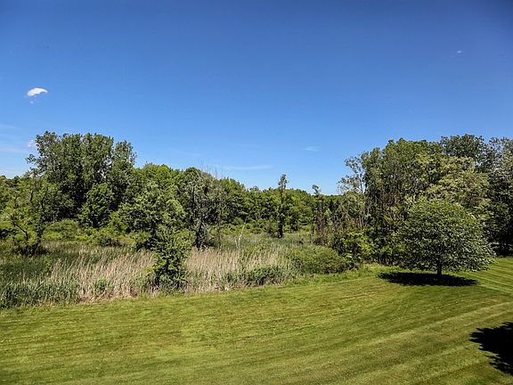 3rd image of 46 Arbor Creek Dr