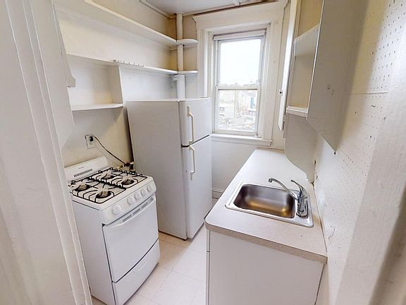 5th image of 1179 Boylston St APT 35