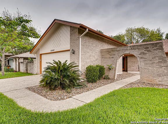 2nd image of 13247 N Hunters Cir