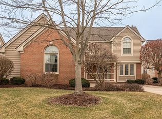 1783 Stonebridge Dr N, Ann Arbor, MI 48108
