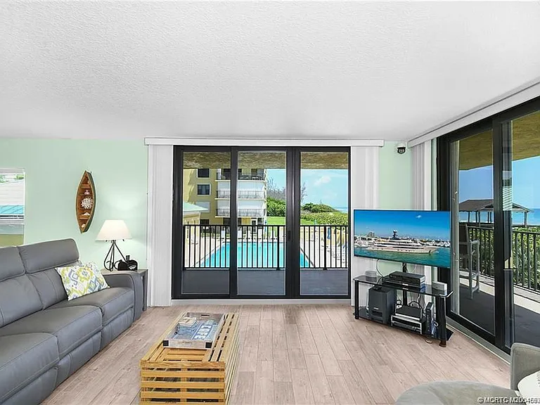 S Ocean Dr — Photo 33
