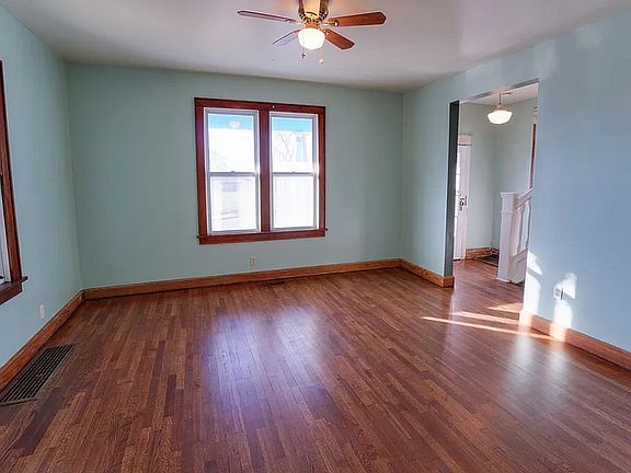 3rd image of 249 Orchard St