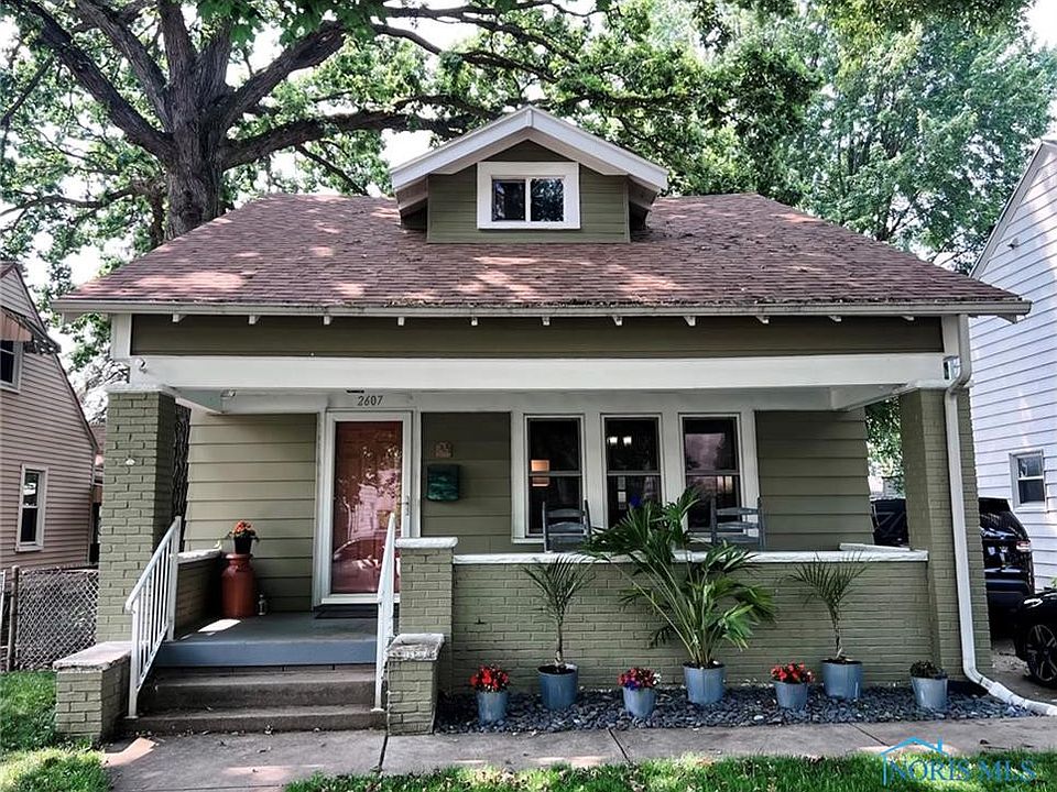 1st image of 2607 Ivy Pl