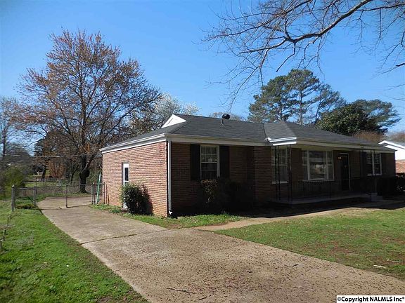 2nd image of 4404 Lakeview Dr NW