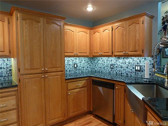 3rd image of 10532 168th Ave NE