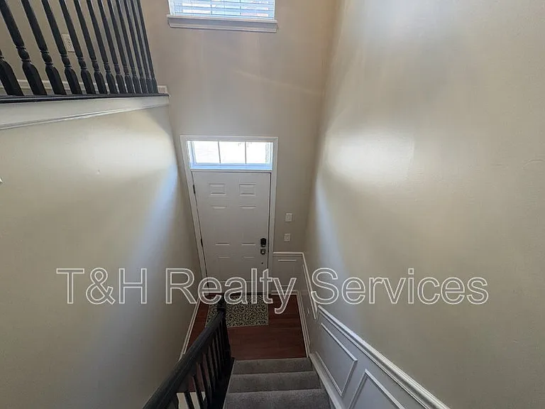 6941 Vistamere Way — Photo 9
