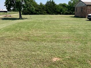 910 N Main St, Tryon, OK 74875