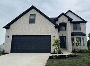 733 Britt Circle Dr #10, Dundee, MI 48131