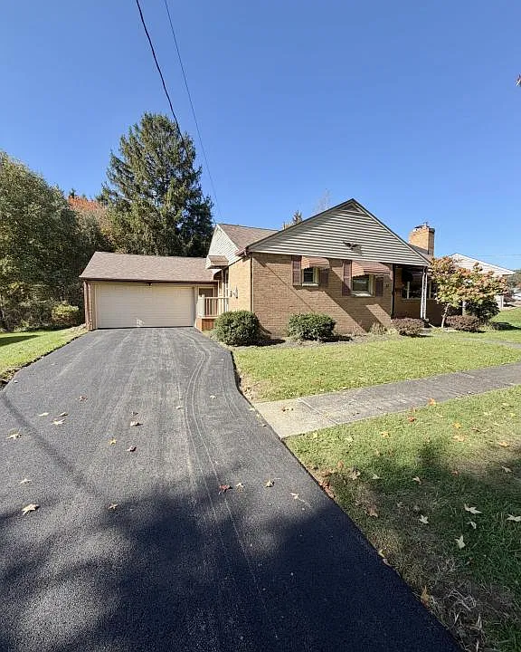 32 Orchard Dr