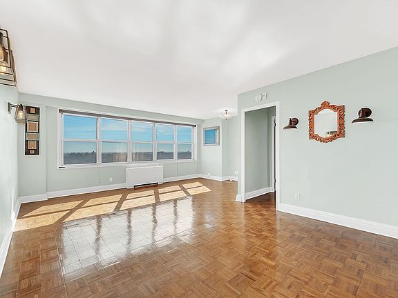 2nd image of 555 Kappock St APT 22A