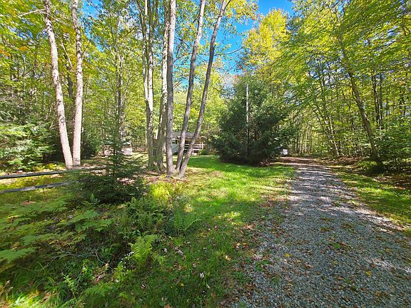 2nd image of 195 Hunters Way