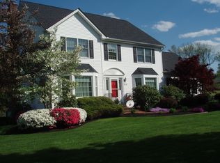 412 Greens Ridge Rd, Stewartsville, NJ 08886