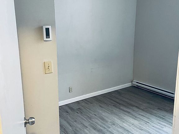 4th image of 285 Essex St APT 3D