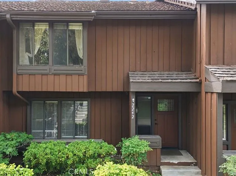 2242 Stonewood Ct — Photo 24