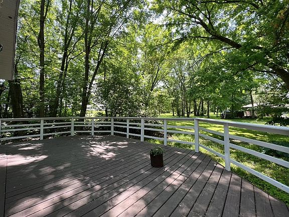 5th image of W4378 Tomahawk Ln