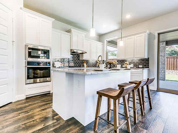 Beautiful kitchen and dining area