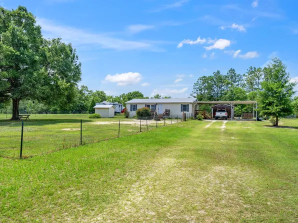 14113 Helms St, Vernon, FL 32437