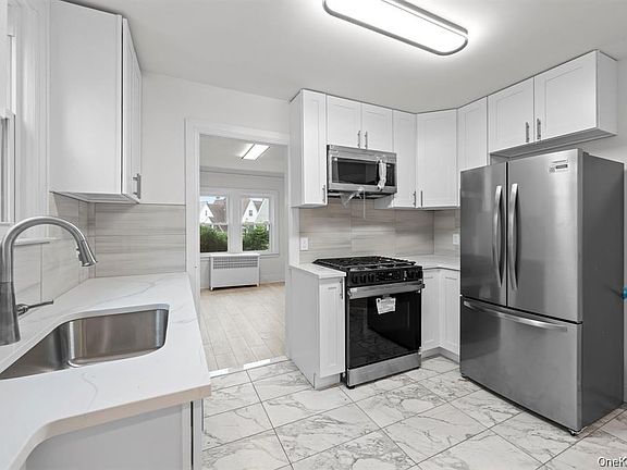 5th image of 2 Fordham Place